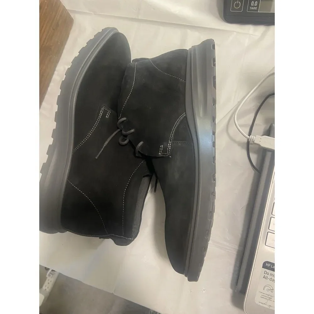 Men's Ecco Black Suede Hybrid Chukka Boots Black-Size 9-9.5-NWOT- Never Worn‎